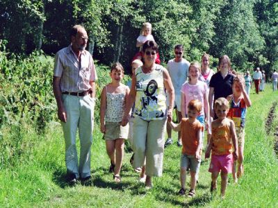 De traditionele wandeling familiedag familie Bouwman